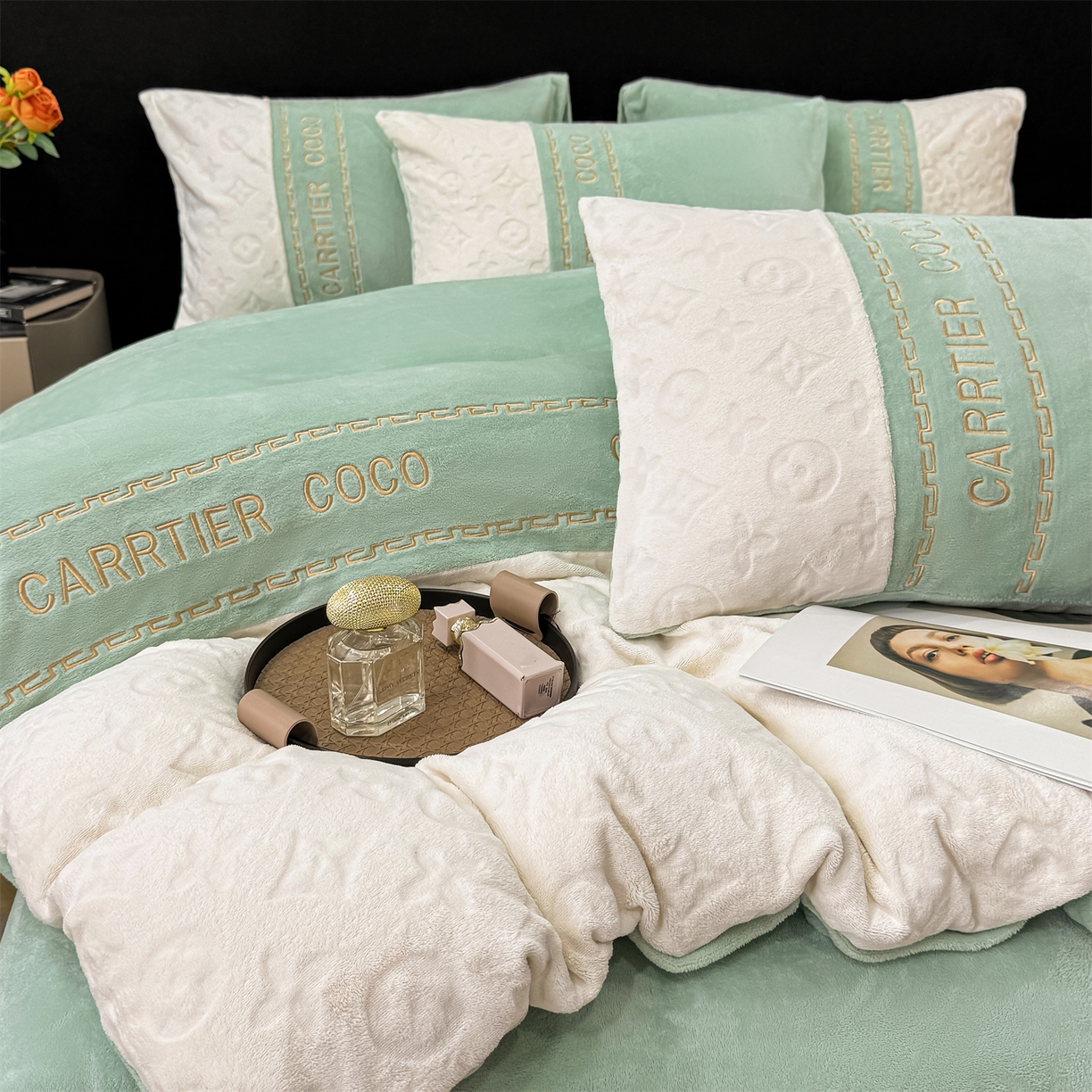 91家纺网 家纺一手货源 找家纺 灰鲸 2025新款牛奶绒拼接刺绣雕花四件套-威登 威登-抹茶绿