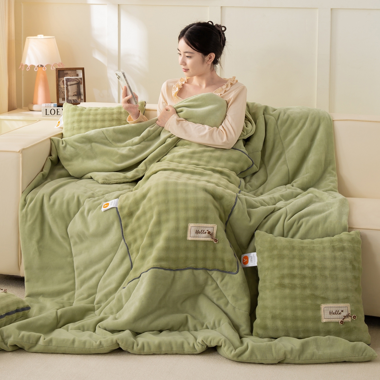 91家纺网 家纺一手货源 找家纺 （总）多今家纺 2025新款牛奶绒贴布抱枕被子-遇见系列