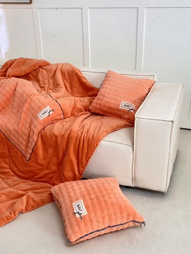 91家纺网 家纺一手货源 找家纺 多今家纺 2025新款牛奶绒贴布抱枕被子-遇见系列 遇见-落霞橙