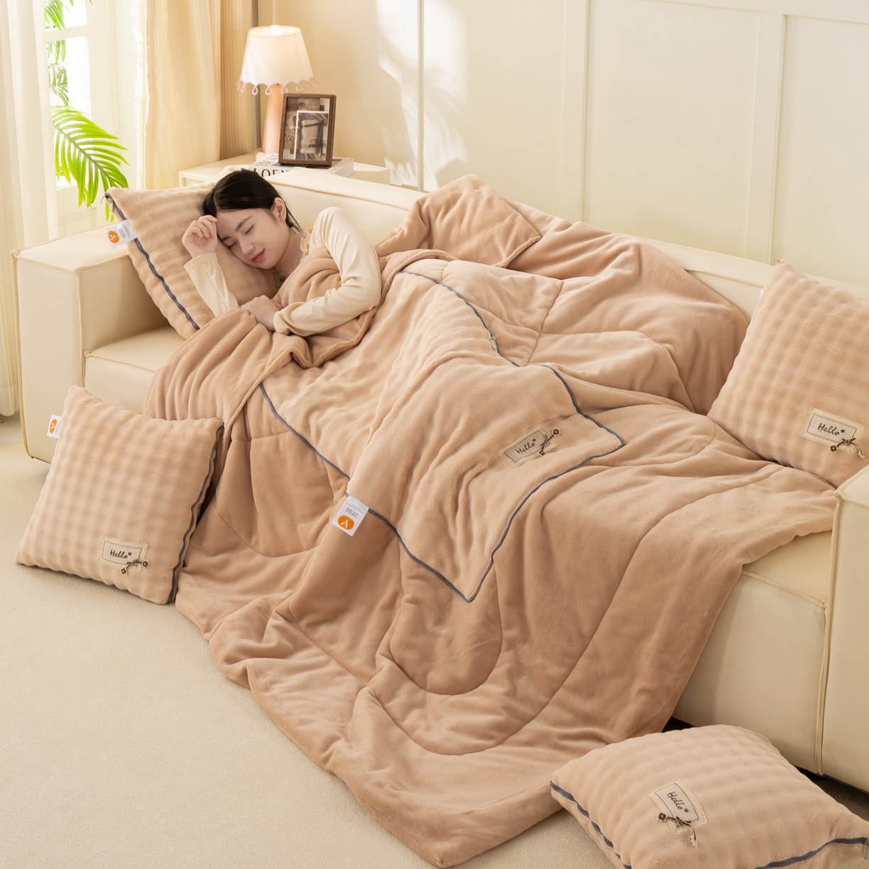 91家纺网 家纺一手货源 找家纺 多今家纺 2025新款牛奶绒贴布抱枕被子-遇见系列 遇见-象牙黄