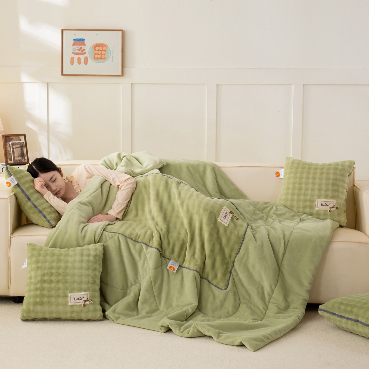 91家纺网 家纺一手货源 找家纺 多今家纺 2025新款牛奶绒贴布抱枕被子-遇见系列 遇见-青麦绿