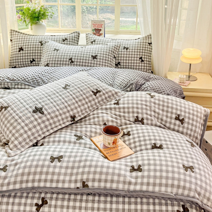 91家纺网 家纺一手货源 找家纺 尚美家纺 2025冬季新品豆豆绒高克重床盖被套四件套 蝴蝶飞舞