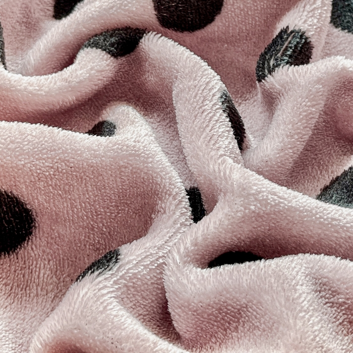 91家纺网 家纺一手货源 找家纺 尚美家纺 2025冬季新品豆豆绒高克重床盖被套四件套 小波点肉色