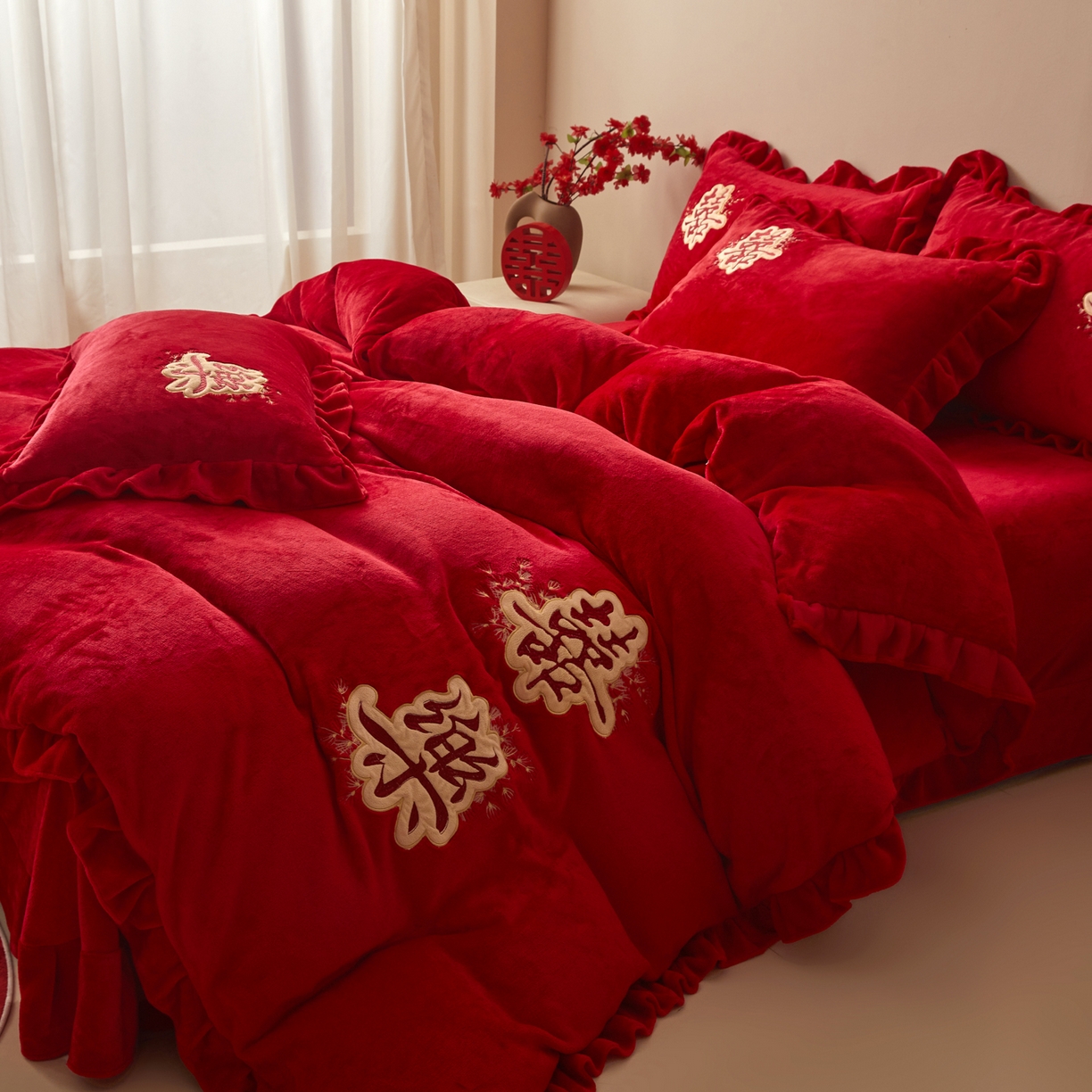 91家纺网 家纺一手货源 找家纺 千希家纺 2025新款220克牛奶绒贴布绣婚庆套件（提供买家秀） 贴布款-喜樂