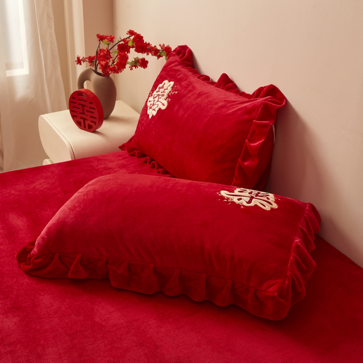 91家纺网 家纺一手货源 找家纺 千希家纺 2025新款220克牛奶绒贴布绣婚庆套件（提供买家秀） 贴布款-喜樂