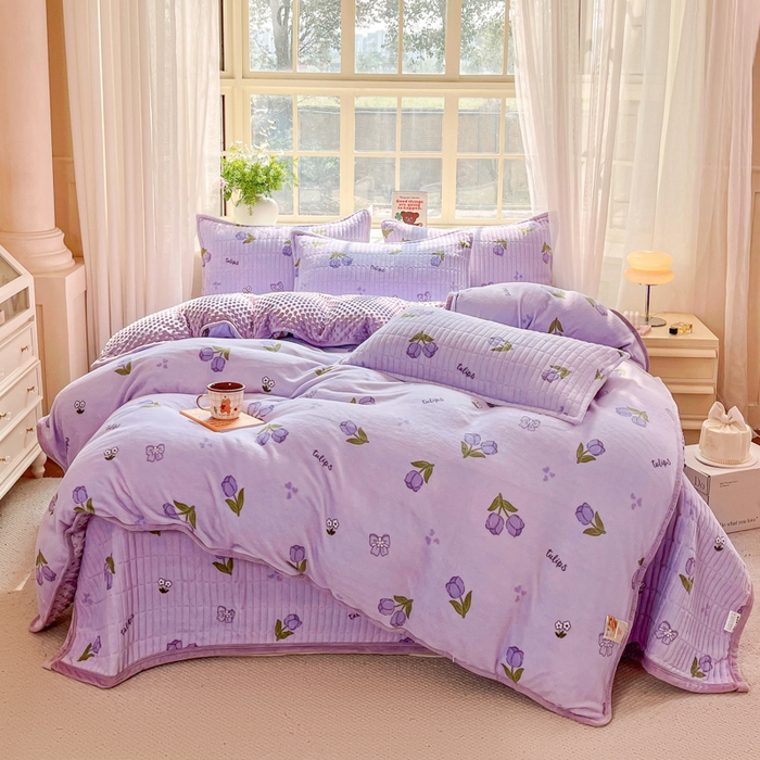 尚美家纺 2025冬季新品豆豆绒高克重床盖被套四件套 紫色郁金香