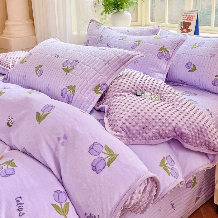 91家纺网 家纺一手货源 找家纺 尚美家纺 2025冬季新品豆豆绒高克重床盖被套四件套 紫色郁金香