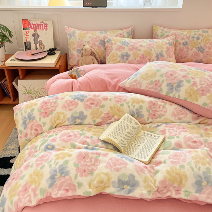 91家纺网 家纺一手货源 找家纺 瑞钰 2025新款A类加厚牛奶绒印花四件套 春意花影