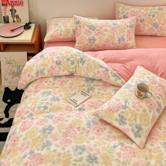 91家纺网 家纺一手货源 找家纺 瑞钰 2025新款A类加厚牛奶绒印花四件套 春意花影