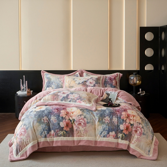 91家纺网 家纺一手货源 找家纺 （总）可恩欣 2025新款双拼角宽边数码牛奶绒四件套