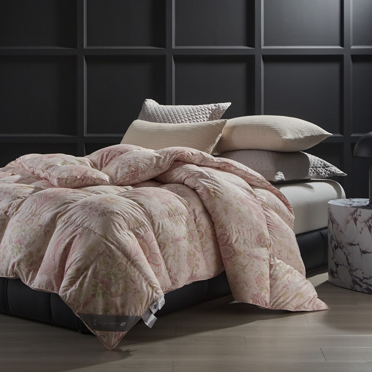 91家纺网 家纺一手货源 找家纺 暖羽屋羽绒馆 2025新款95白鸭绒印花羽绒被子 羽绒被芯 鸭绒被子 双人两米春秋被冬被 翡翠粉