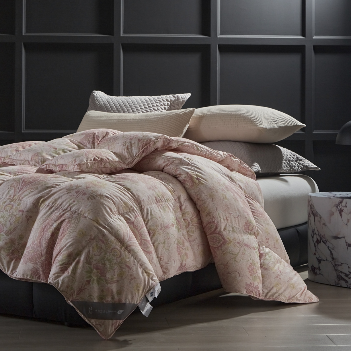 91家纺网 家纺一手货源 找家纺 暖羽屋羽绒馆 2025新款95白鸭绒印花羽绒被子 羽绒被芯 鸭绒被子 双人两米春秋被冬被 翡翠粉