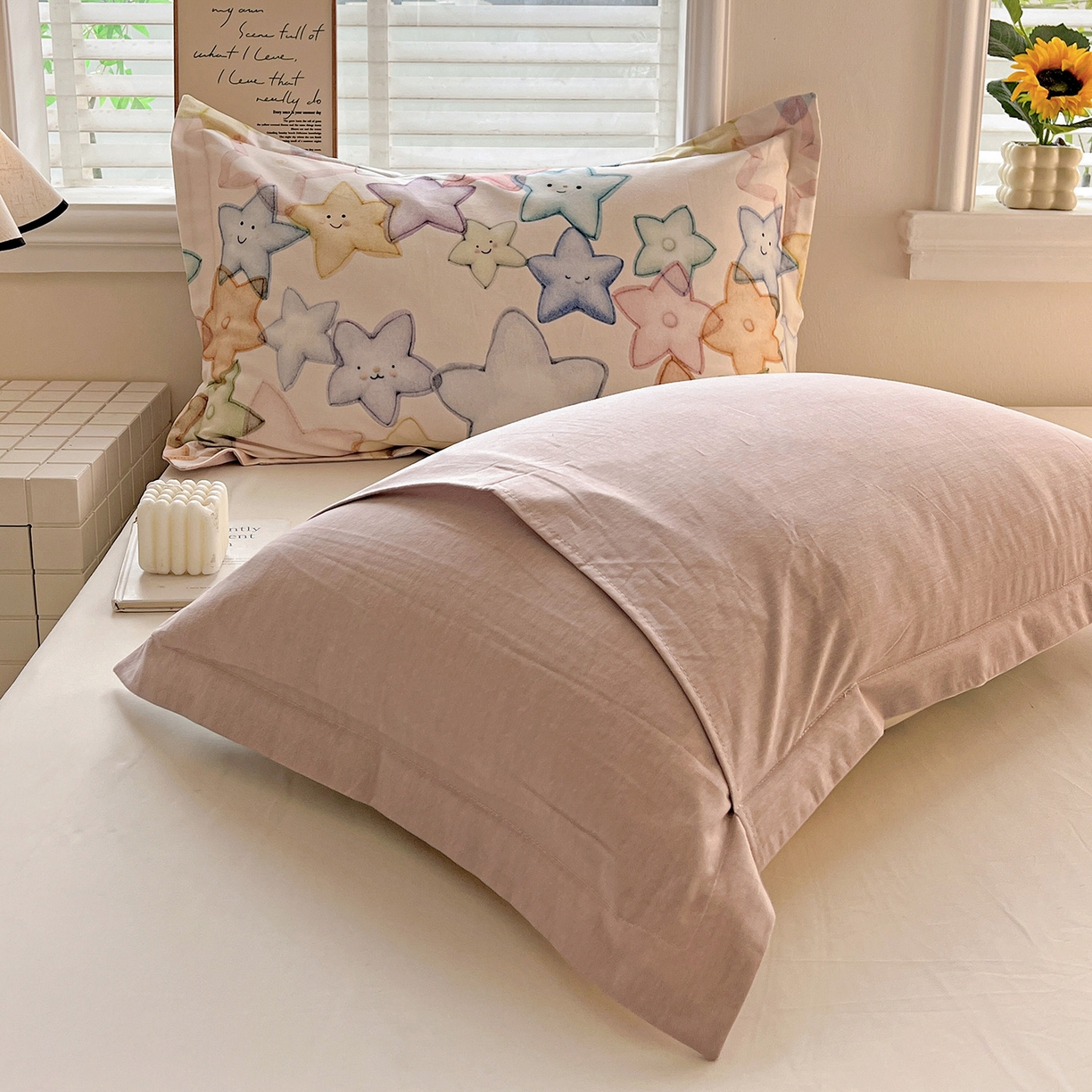 91家纺网 家纺一手货源 找家纺 依庭 2025新款高克重全棉纯棉磨毛印花单枕套 星晚-粉