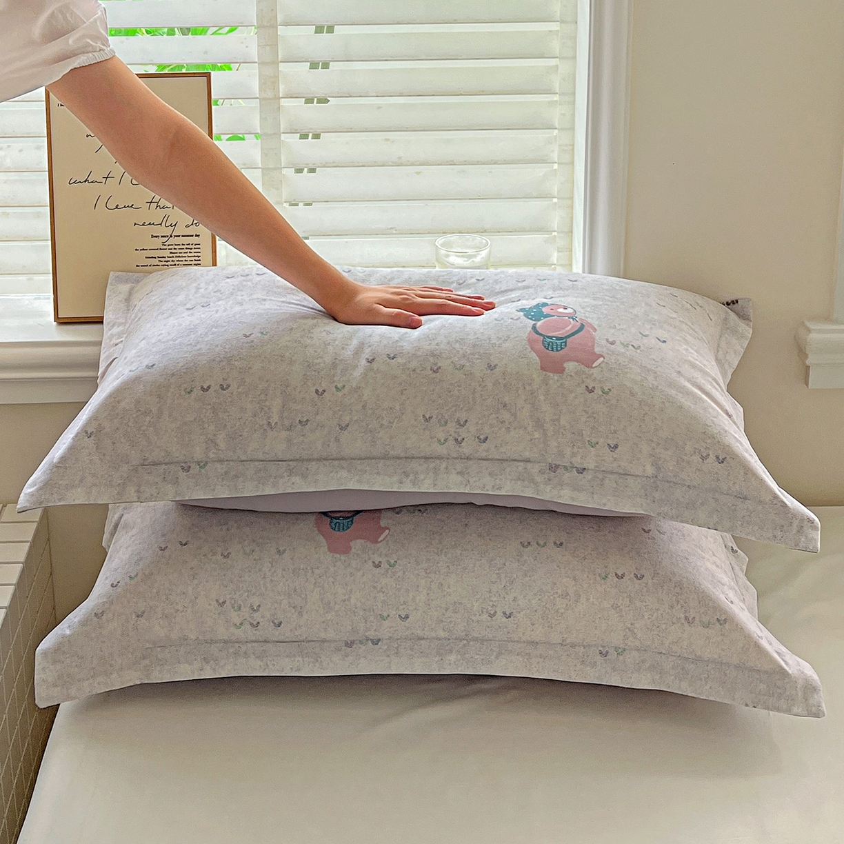 91家纺网 家纺一手货源 找家纺 依庭 2025新款高克重全棉纯棉磨毛印花单枕套 幸福小熊