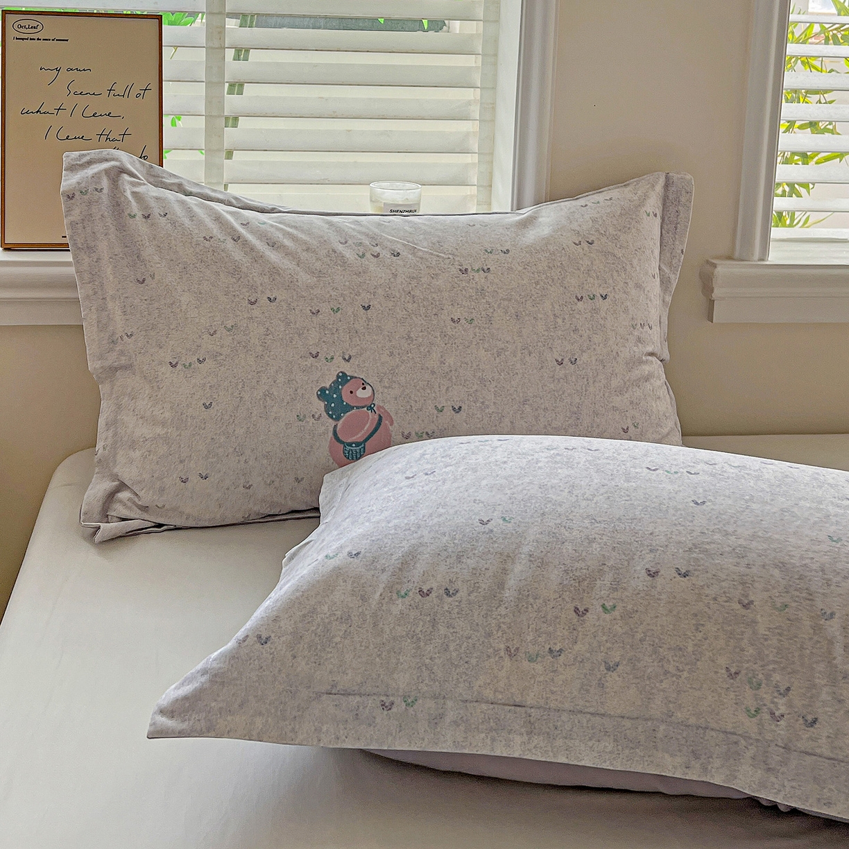 91家纺网 家纺一手货源 找家纺 依庭 2025新款高克重全棉纯棉磨毛印花单枕套 幸福小熊