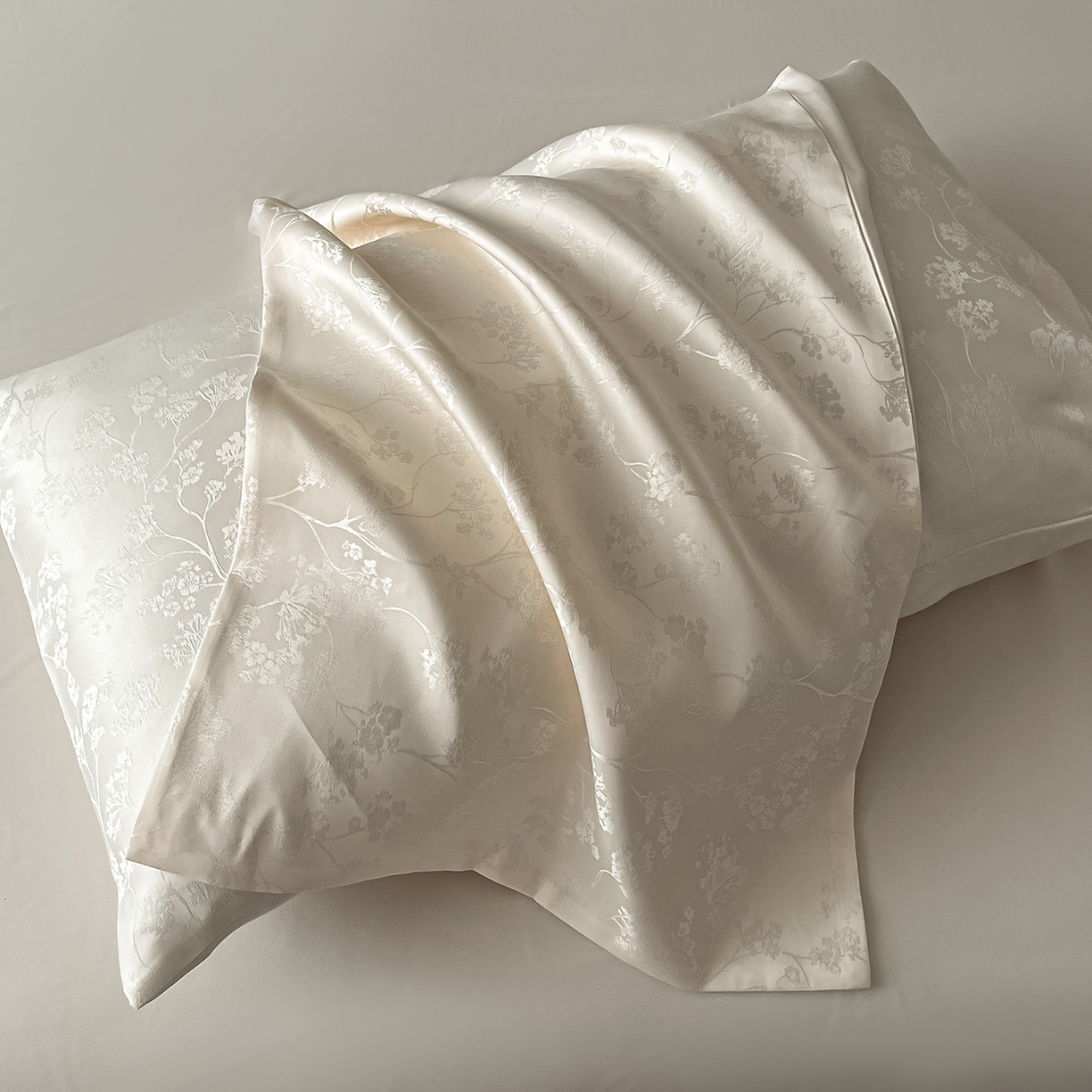 91家纺网 家纺一手货源 找家纺 置顶家纺 2025新款亲肤提花系列四件套-雅芙 雅芙-奶白