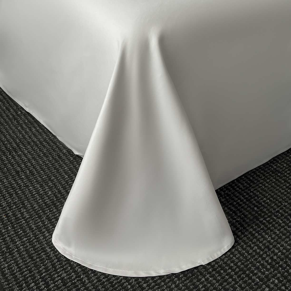 91家纺网 家纺一手货源 找家纺 置顶家纺 2025新款亲肤提花系列四件套-雅芙 雅芙-灰