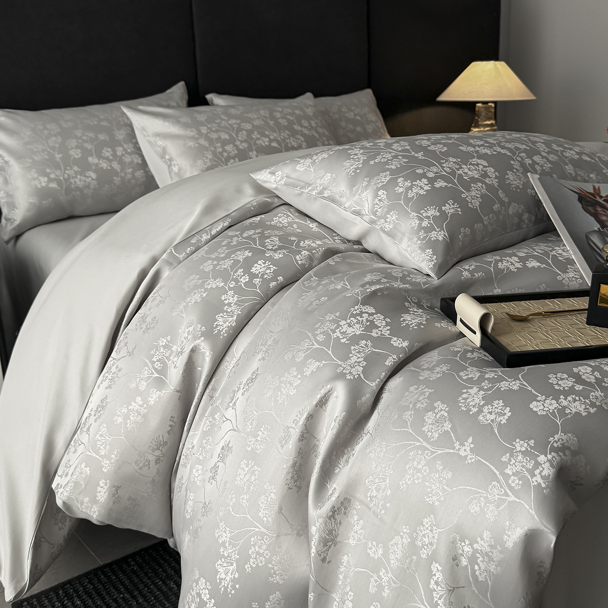 91家纺网 家纺一手货源 找家纺 置顶家纺 2025新款亲肤提花系列四件套-雅芙 雅芙-灰