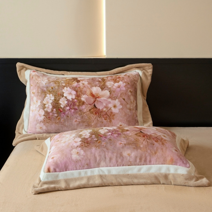 91家纺网 家纺一手货源 找家纺 （总）可恩欣 2025新款双拼角宽边数码牛奶绒四件套