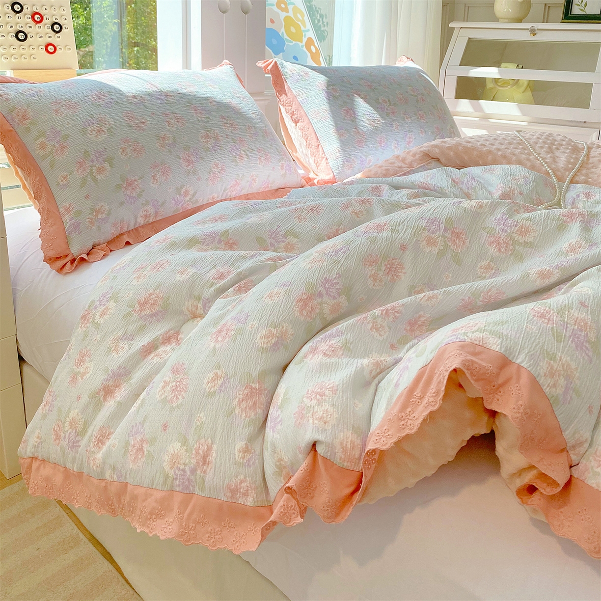 91家纺网 家纺一手货源 找家纺 （总）梵克保罗 2025新款冬被系列 花边款豆豆被