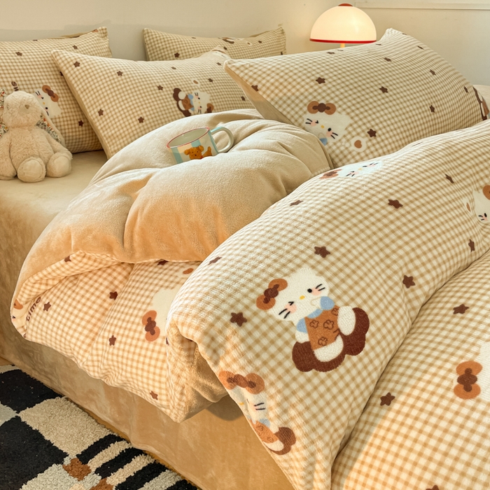 91家纺网 家纺一手货源 找家纺 瑞钰 2025新款A类加厚牛奶绒印花四件套 可可猫星