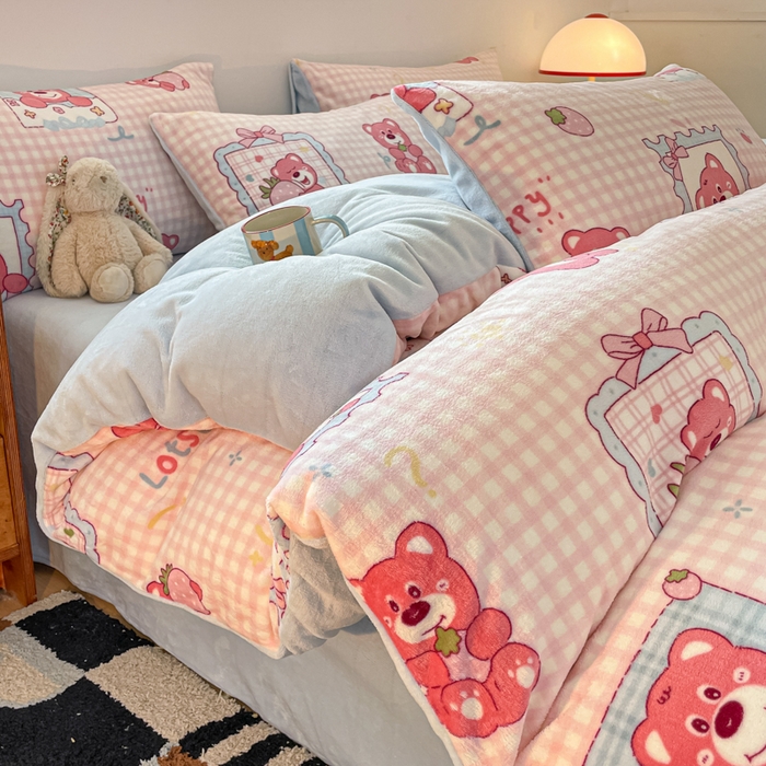 91家纺网 家纺一手货源 找家纺 瑞钰 2025新款A类加厚牛奶绒印花四件套 快乐回忆