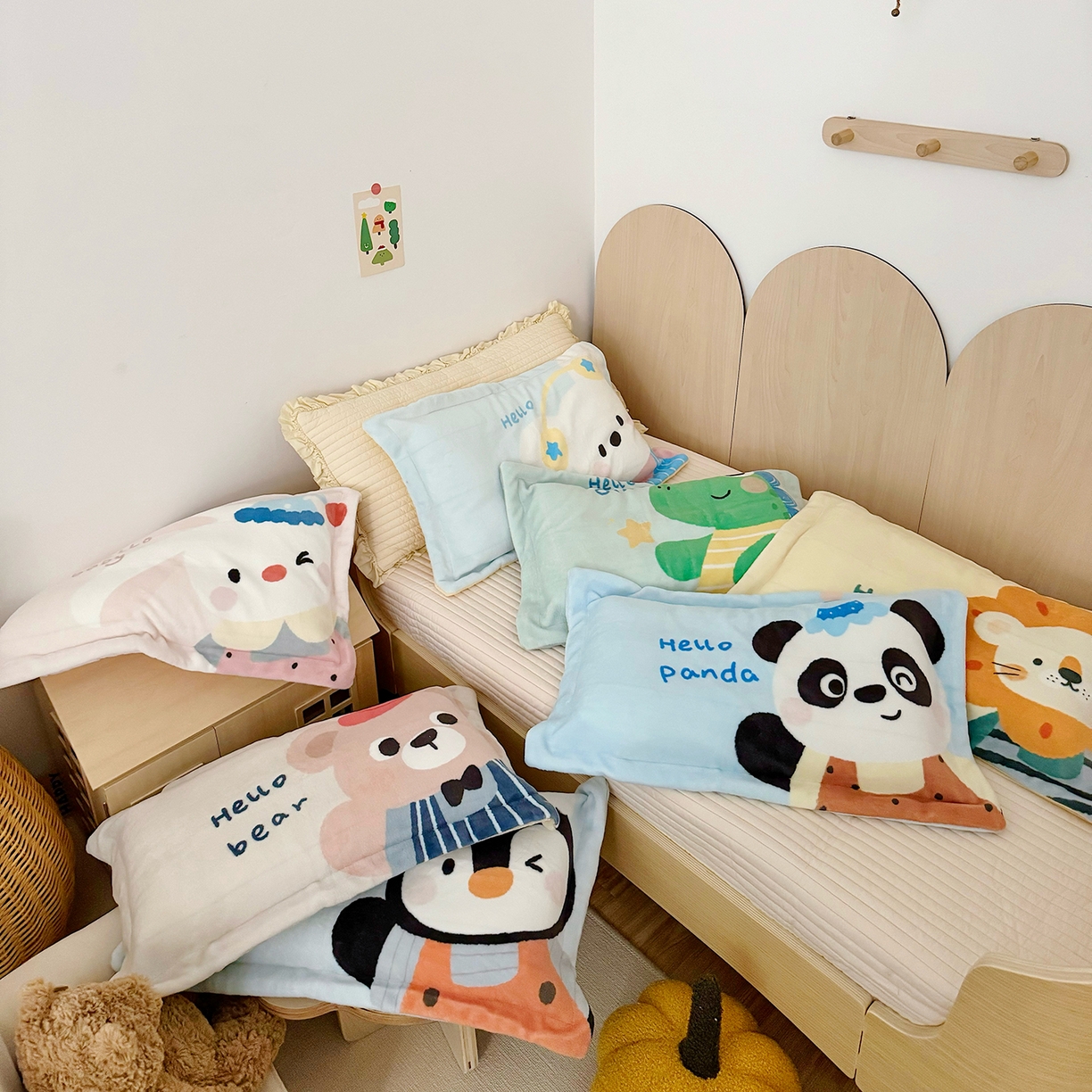 91家纺网 家纺一手货源 找家纺 （总）荷马之梦 2025新款A类牛奶绒数码印花原创卡通大版儿童幼儿园单枕套枕套单件-萌宠