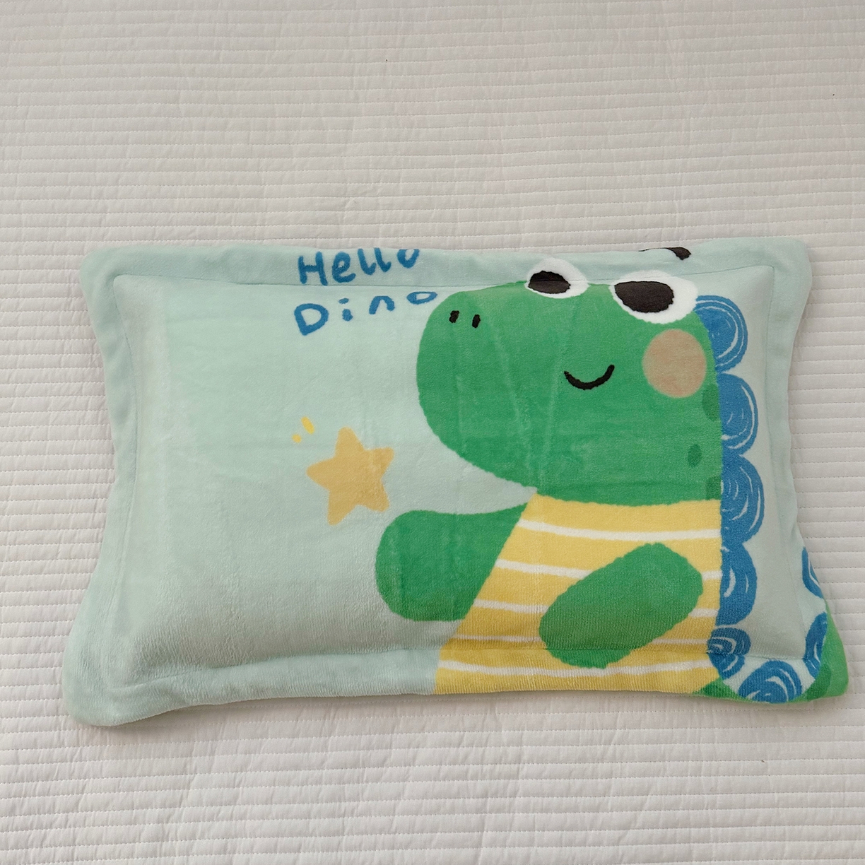 91家纺网 家纺一手货源 找家纺 荷马之梦 2025新款A类牛奶绒数码印花原创卡通大版儿童幼儿园单枕套枕套单件-萌宠 恐龙哈尔