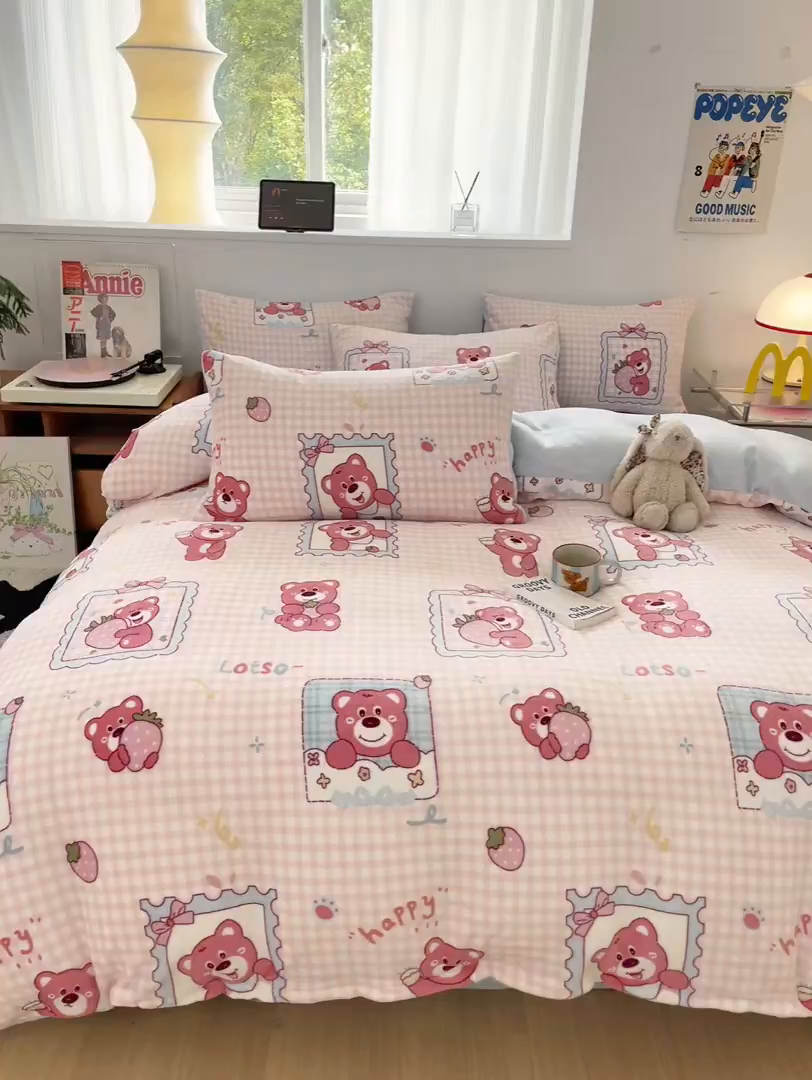 91家纺网 家纺一手货源 找家纺 瑞钰 2025新款A类加厚牛奶绒印花四件套 快乐回忆