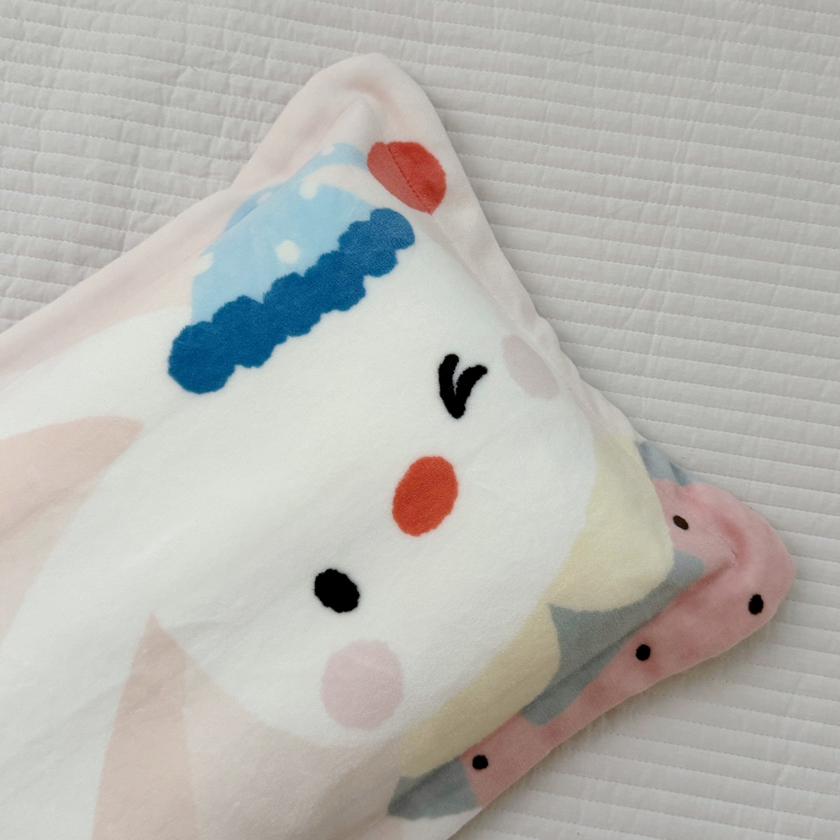 91家纺网 家纺一手货源 找家纺 荷马之梦 2025新款A类牛奶绒数码印花原创卡通大版儿童幼儿园单枕套枕套单件-萌宠 小兔贝贝