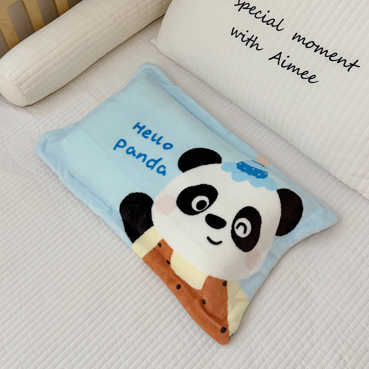 91家纺网 家纺一手货源 找家纺 荷马之梦 2025新款A类牛奶绒数码印花原创卡通大版儿童幼儿园单枕套枕套单件-萌宠 熊猫多多