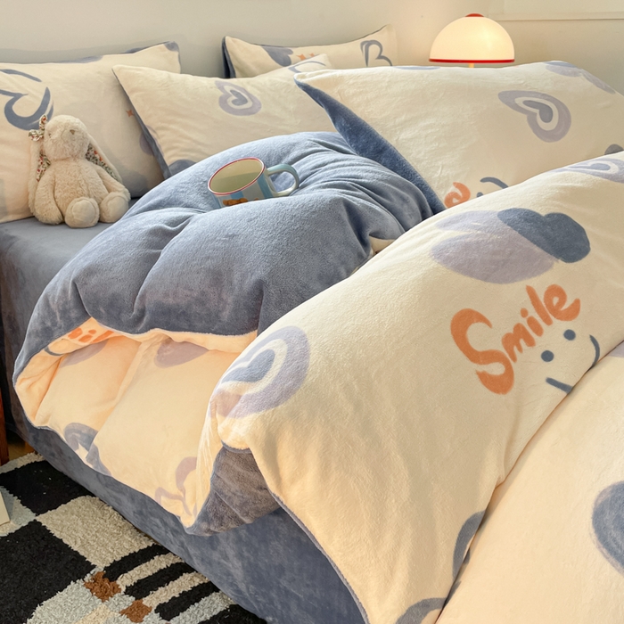 91家纺网 家纺一手货源 找家纺 瑞钰 2025新款A类加厚牛奶绒印花四件套 蜡笔心