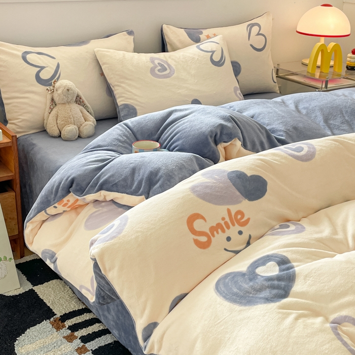 91家纺网 家纺一手货源 找家纺 瑞钰 2025新款A类加厚牛奶绒印花四件套 蜡笔心