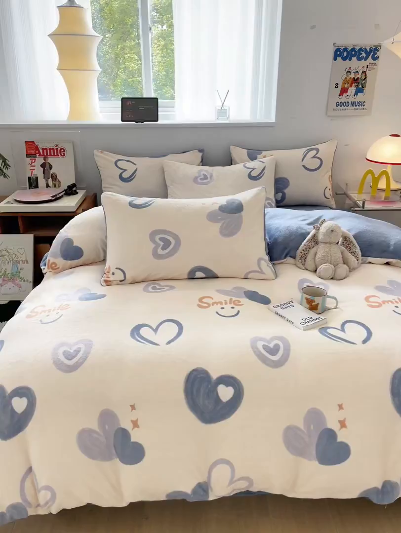 91家纺网 家纺一手货源 找家纺 瑞钰 2025新款A类加厚牛奶绒印花四件套 蜡笔心