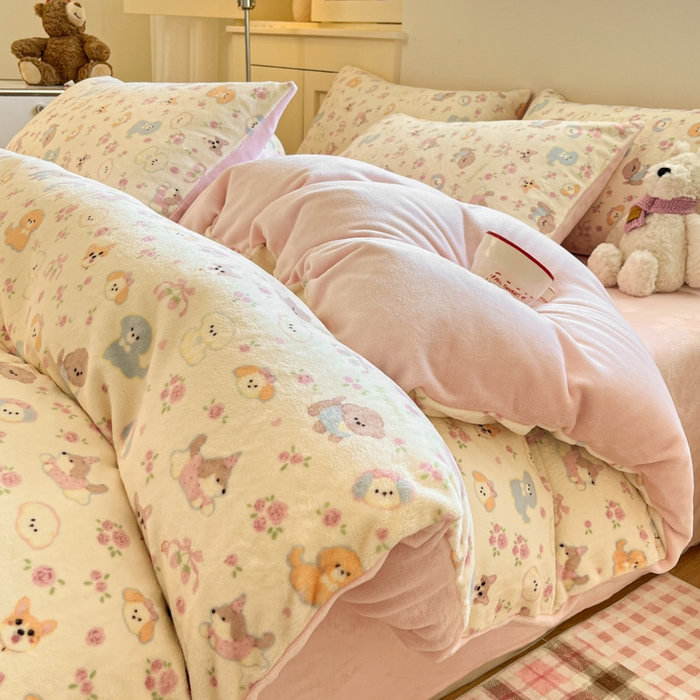 91家纺网 家纺一手货源 找家纺 瑞钰 2025新款A类加厚牛奶绒印花四件套 卖萌小狗