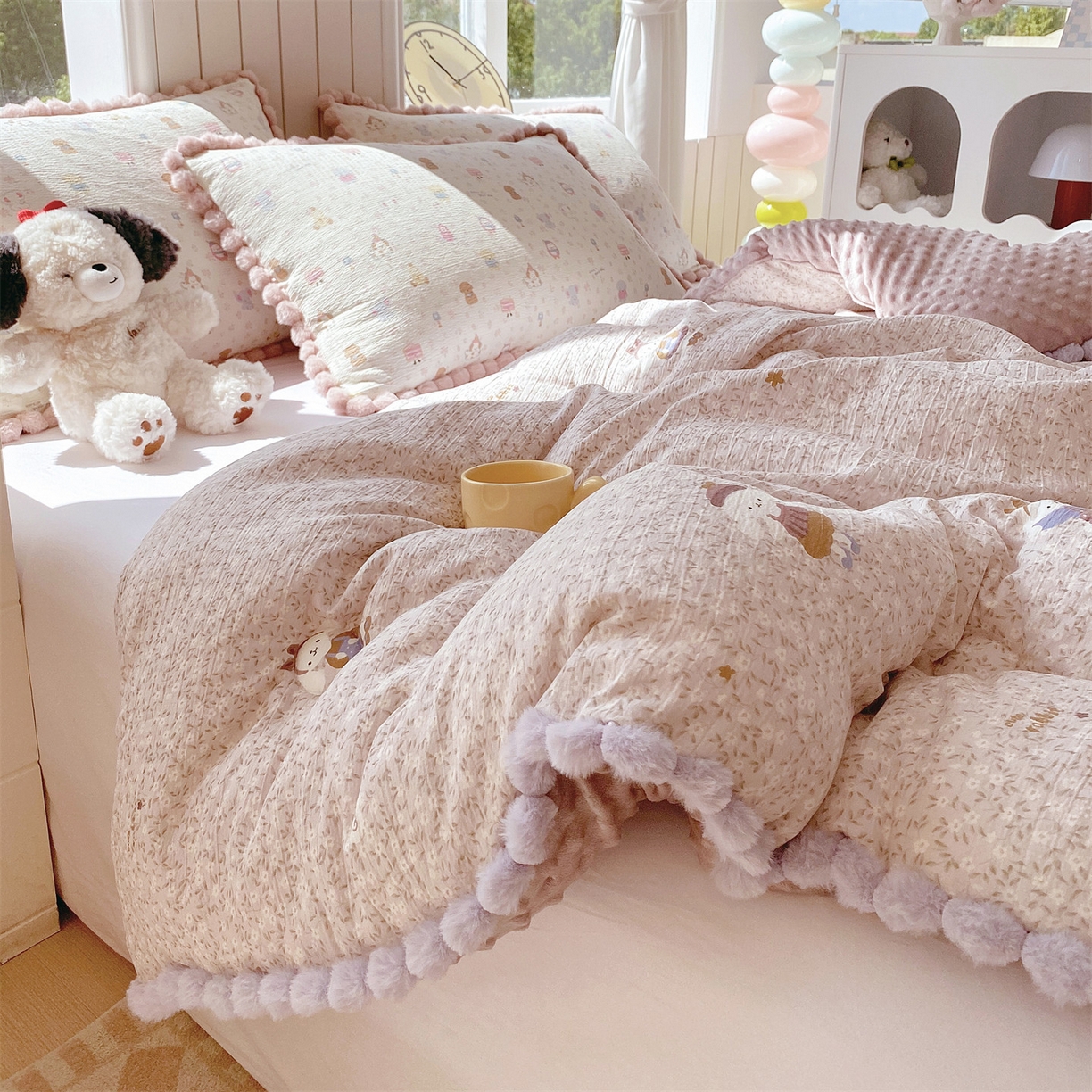 91家纺网 家纺一手货源 找家纺 梵克保罗 2025新款冬被系列 毛球款豆豆被 花间采趣