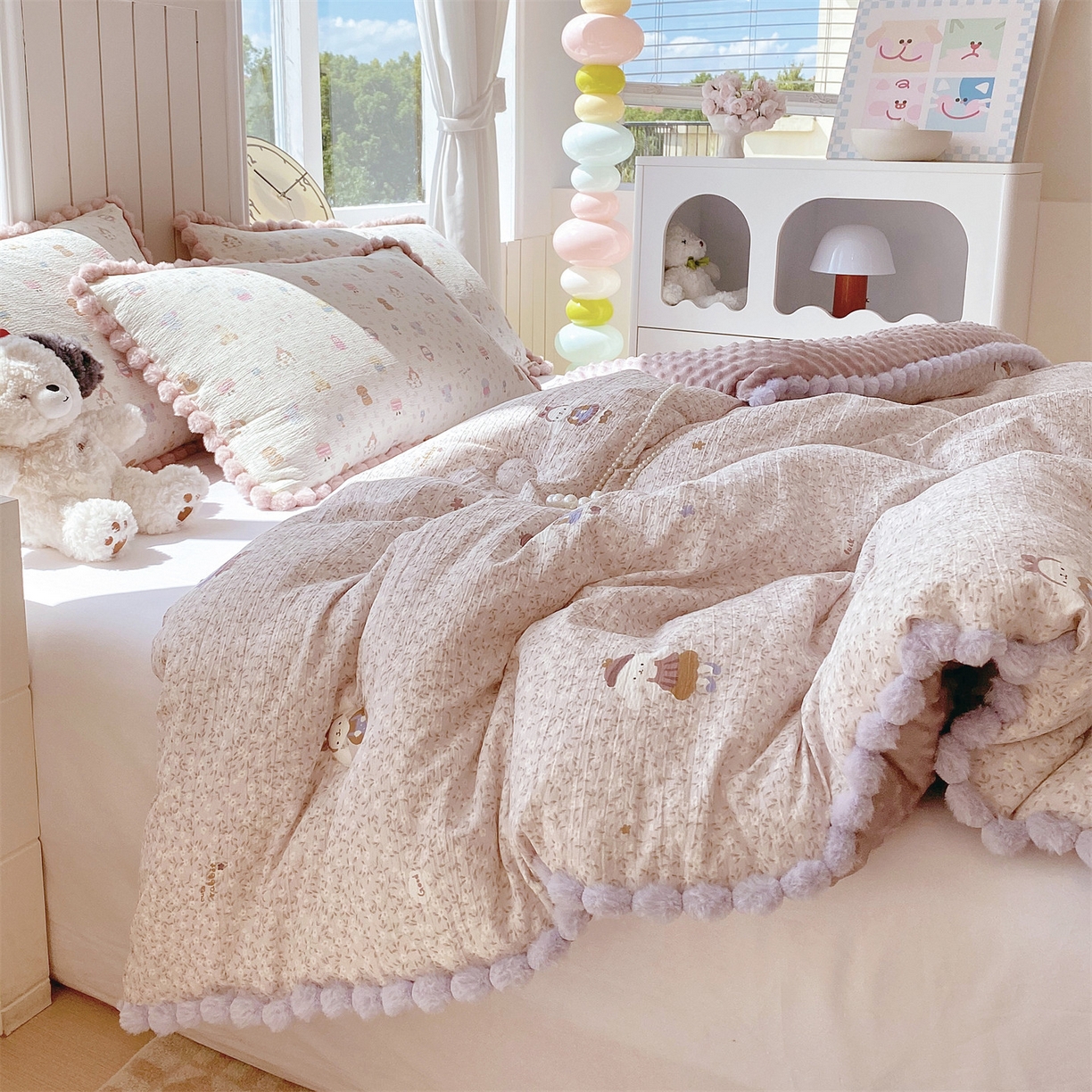 91家纺网 家纺一手货源 找家纺 梵克保罗 2025新款冬被系列 毛球款豆豆被 花间采趣