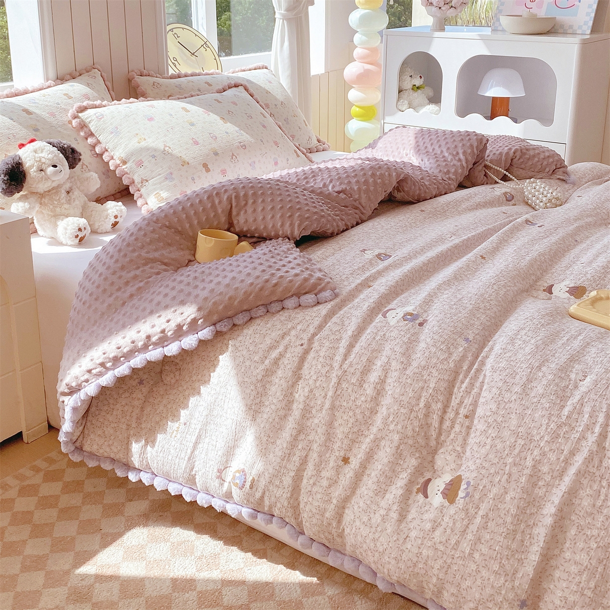 91家纺网 家纺一手货源 找家纺 梵克保罗 2025新款冬被系列 毛球款豆豆被 花间采趣