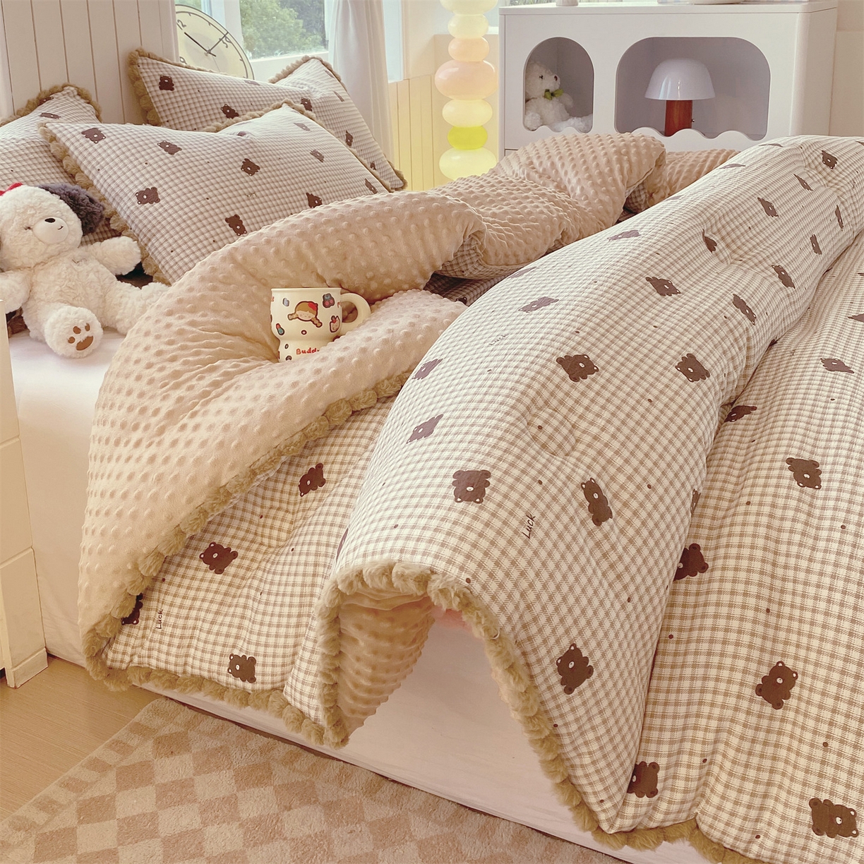 91家纺网 家纺一手货源 找家纺 （总）梵克保罗 2025新款冬被系列 毛球款豆豆被