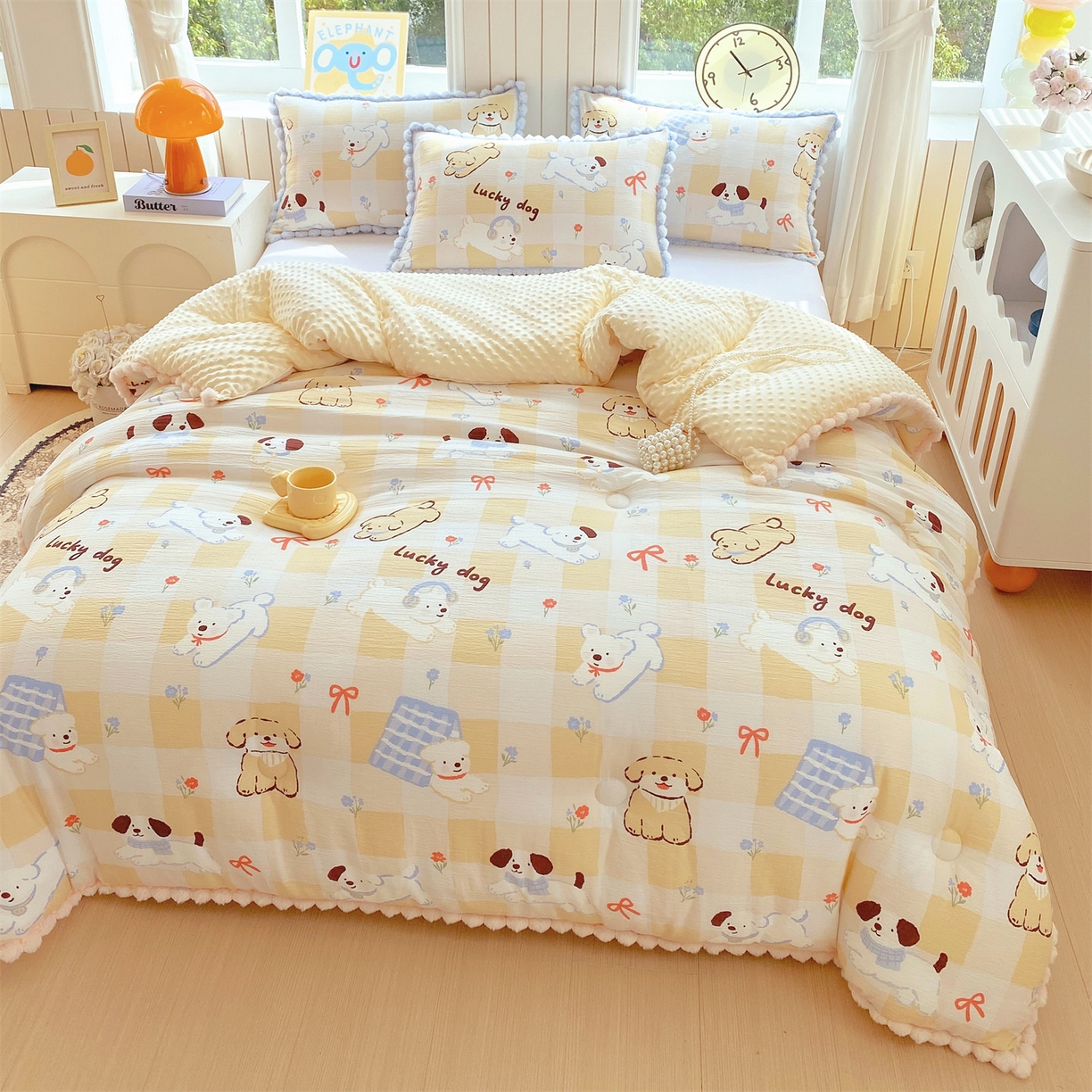 91家纺网 家纺一手货源 找家纺 梵克保罗 2025新款冬被系列 毛球款豆豆被 萌犬小铺