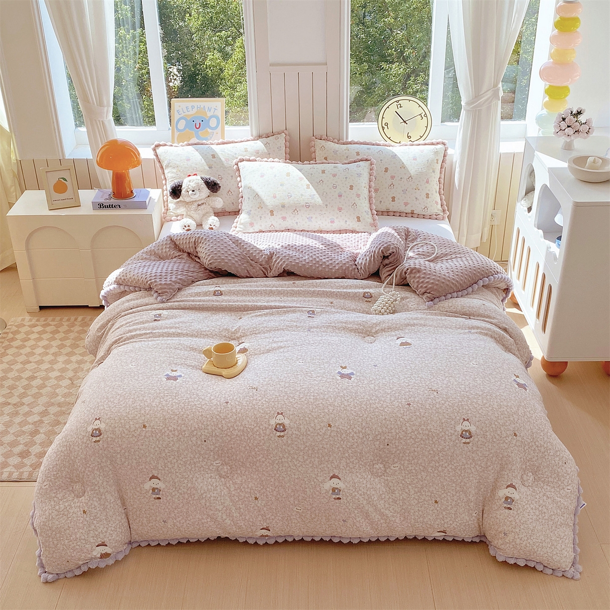 91家纺网 家纺一手货源 找家纺 梵克保罗 2025新款冬被系列 毛球款豆豆被 花间采趣