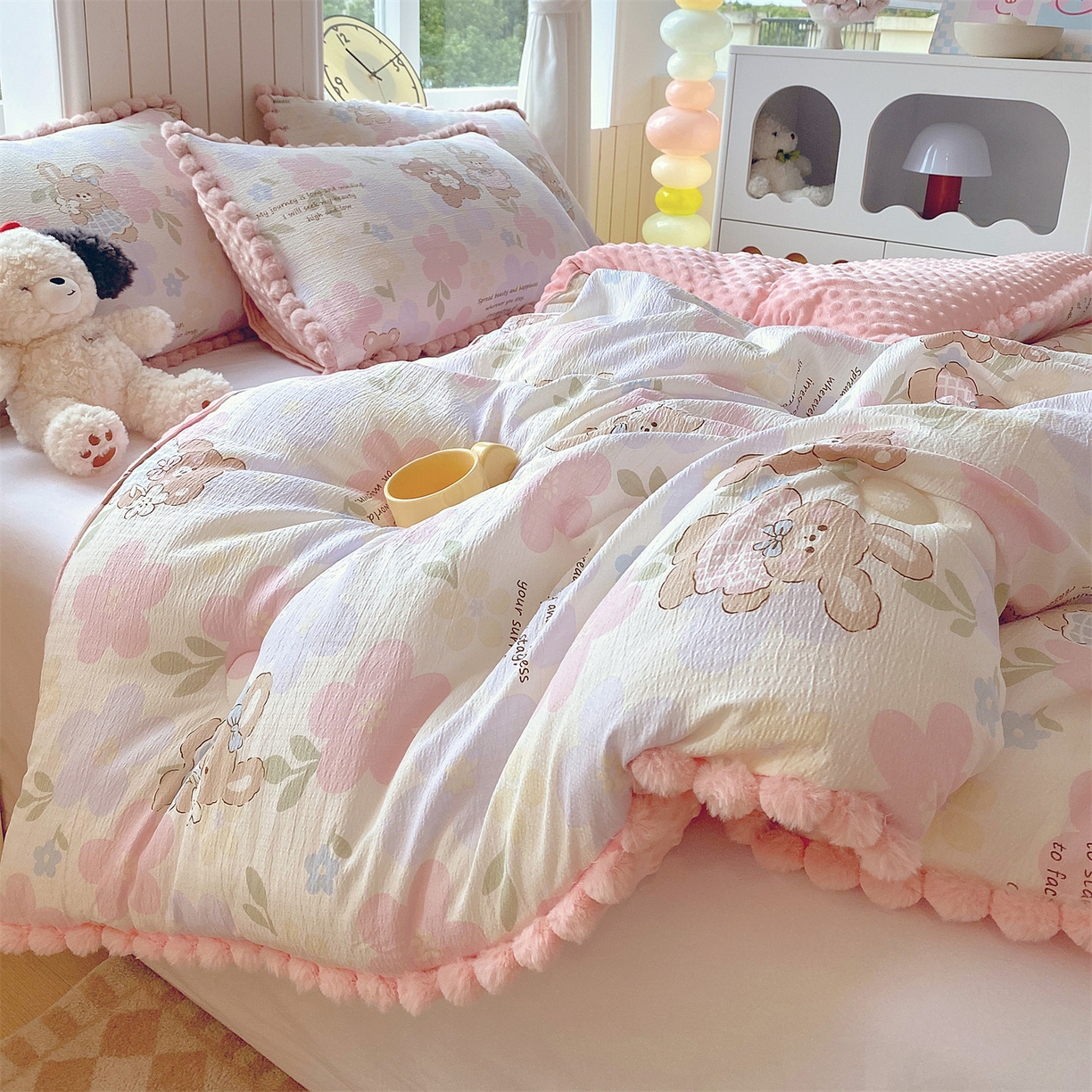 91家纺网 家纺一手货源 找家纺 梵克保罗 2025新款冬被系列 毛球款豆豆被 花漾甜心