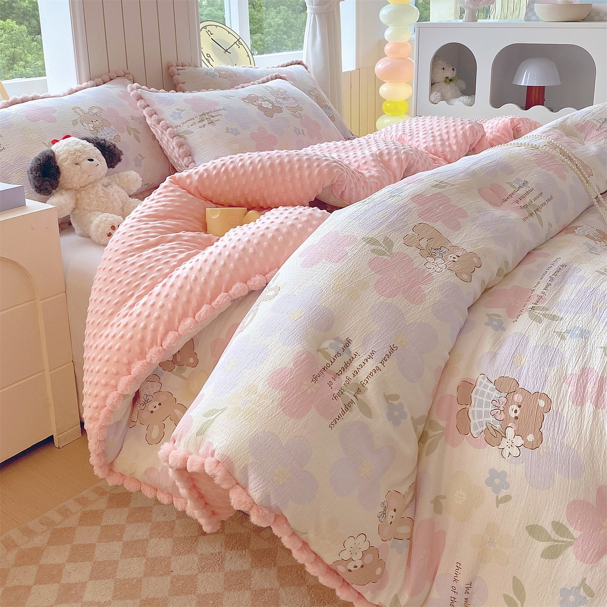 91家纺网 家纺一手货源 找家纺 梵克保罗 2025新款冬被系列 毛球款豆豆被 花漾甜心