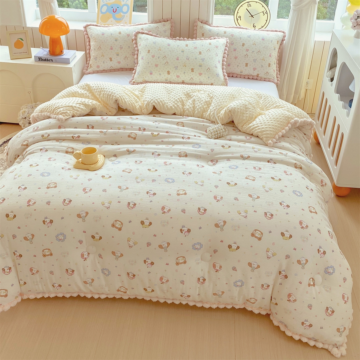 91家纺网 家纺一手货源 找家纺 梵克保罗 2025新款冬被系列 毛球款豆豆被 松饼小狗