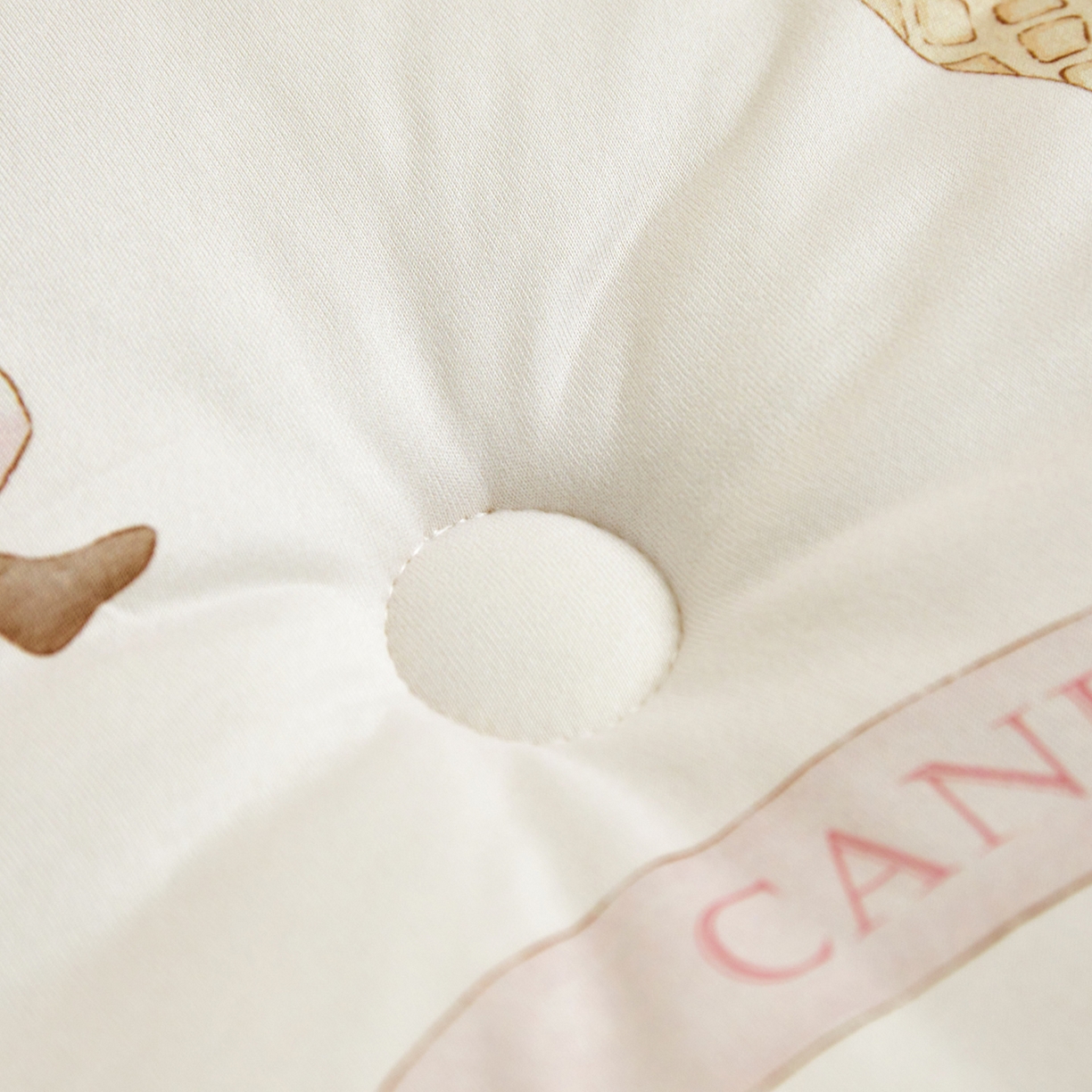 91家纺网 家纺一手货源 找家纺 荷马之梦 2025新款A类小版针织棉数码印花手绘原创豆豆绒被芯儿童被子春秋被冬被-梦境 糖果女孩