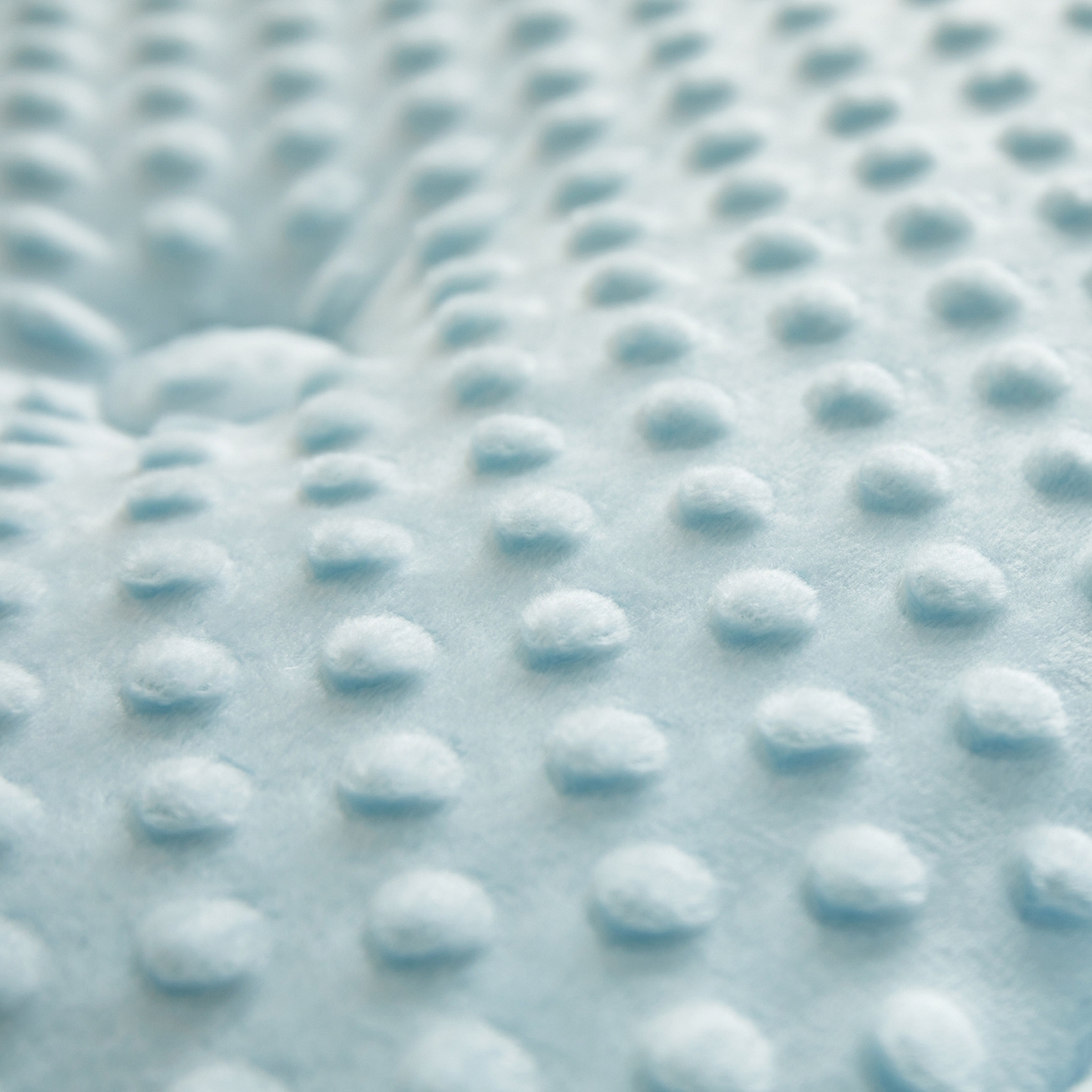 91家纺网 家纺一手货源 找家纺 荷马之梦 2025新款A类小版针织棉数码印花手绘原创豆豆绒被芯儿童被子春秋被冬被-梦境 跑跑小熊猫B