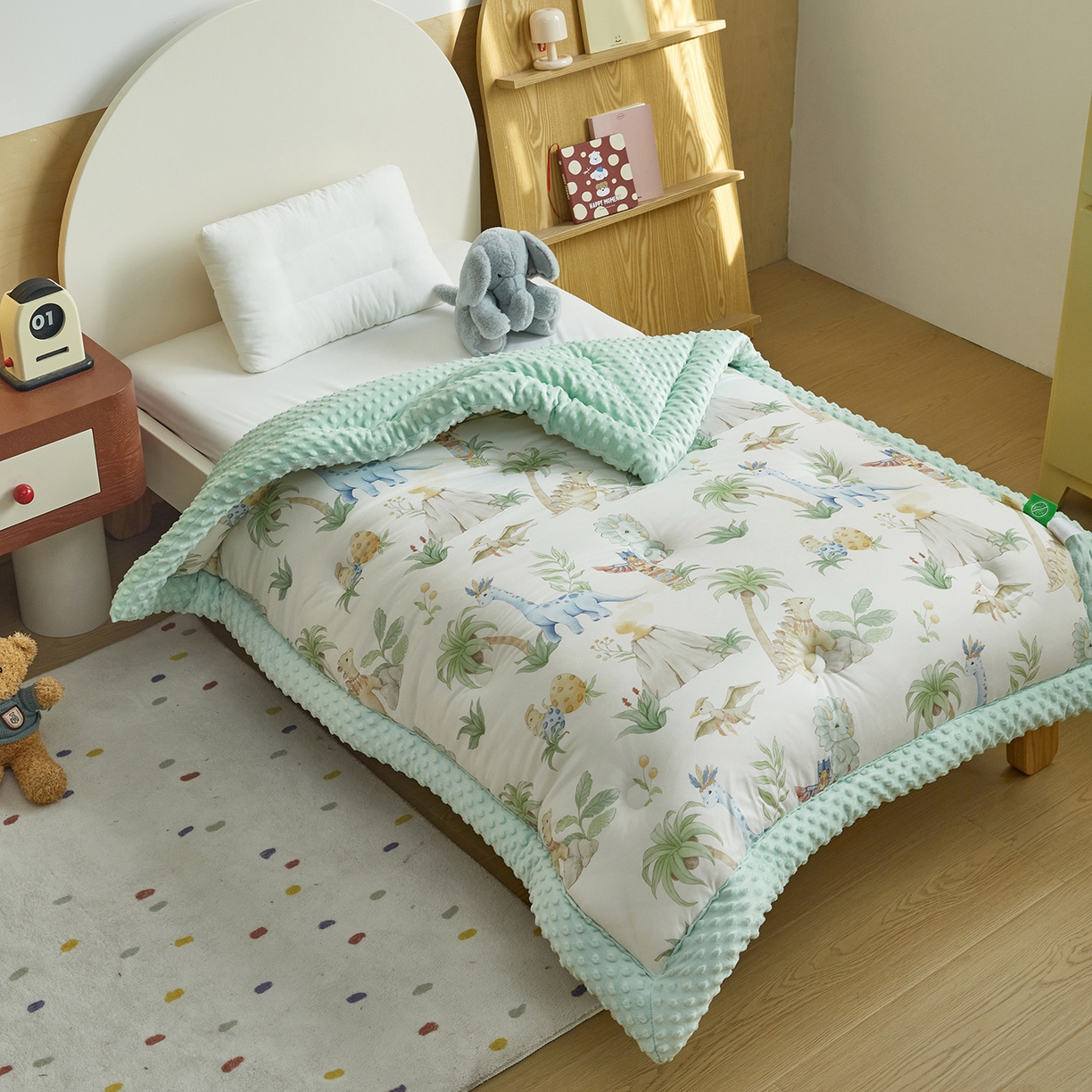 91家纺网 家纺一手货源 找家纺 荷马之梦 2025新款A类小版针织棉数码印花手绘原创豆豆绒被芯儿童被子春秋被冬被-梦境 恐龙之家