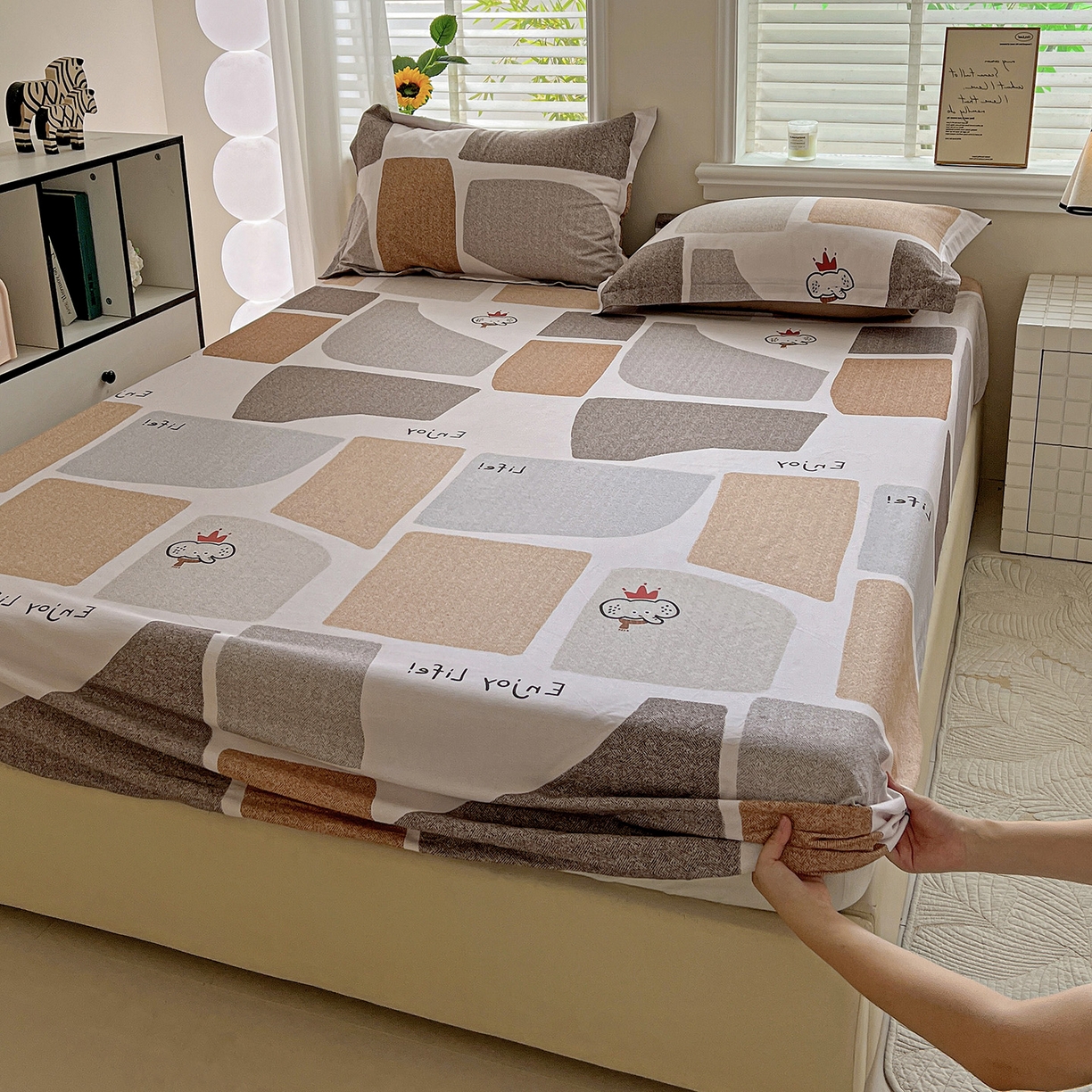 91家纺网 家纺一手货源 找家纺 依庭 2025新款高克重全棉纯棉磨毛印花床笠单品床笠 红冠象