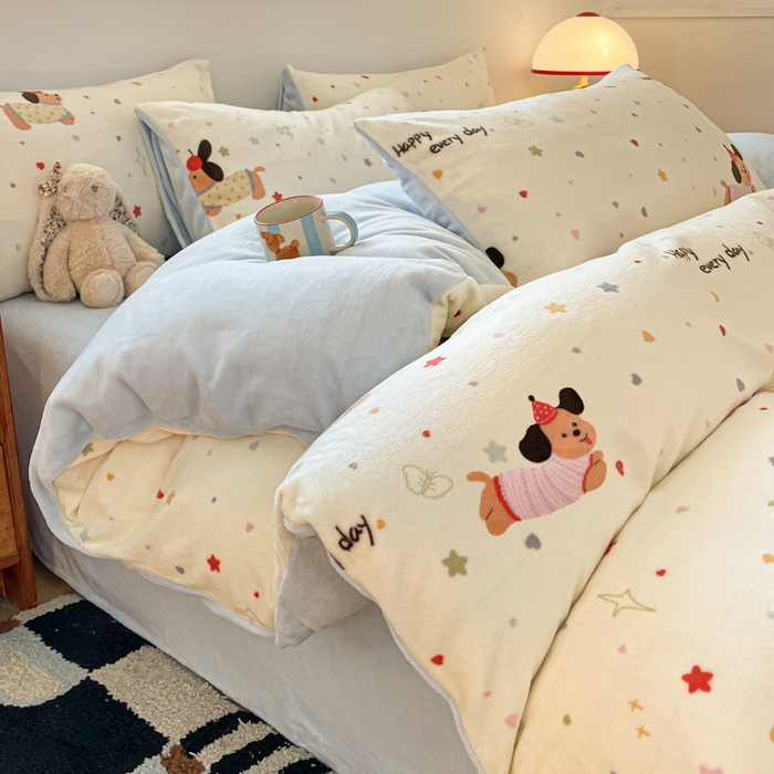 91家纺网 家纺一手货源 找家纺 瑞钰 2025新款A类加厚牛奶绒印花四件套 童趣星海