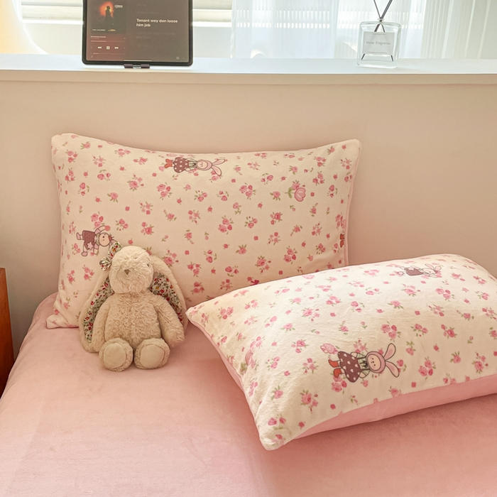 91家纺网 家纺一手货源 找家纺 瑞钰 2025新款A类加厚牛奶绒印花四件套 小兔舞